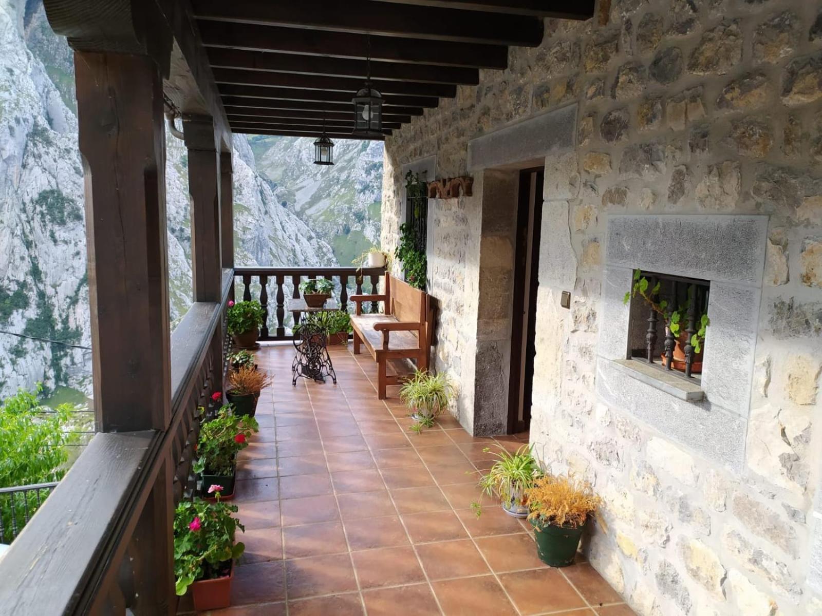 Appartamento El Portal Del Abuelo Arenas De Cabrales Esterno foto