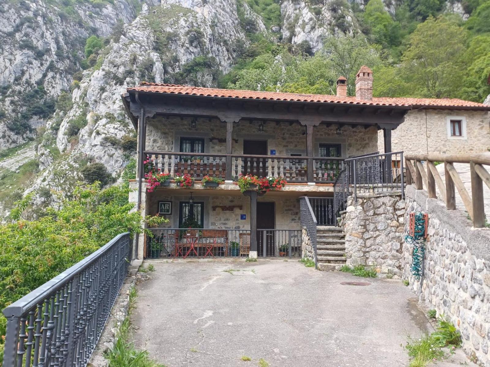 Appartamento El Portal Del Abuelo Arenas De Cabrales Esterno foto